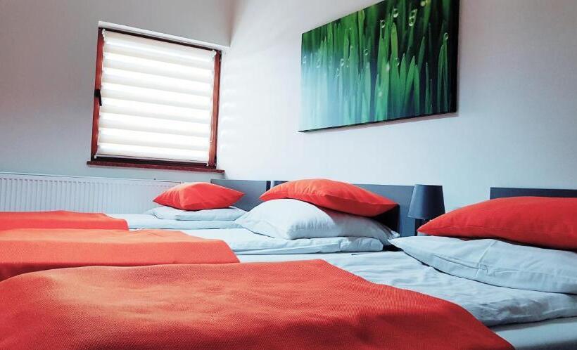 旅馆 I Restauracja Pod Skałą Jasło