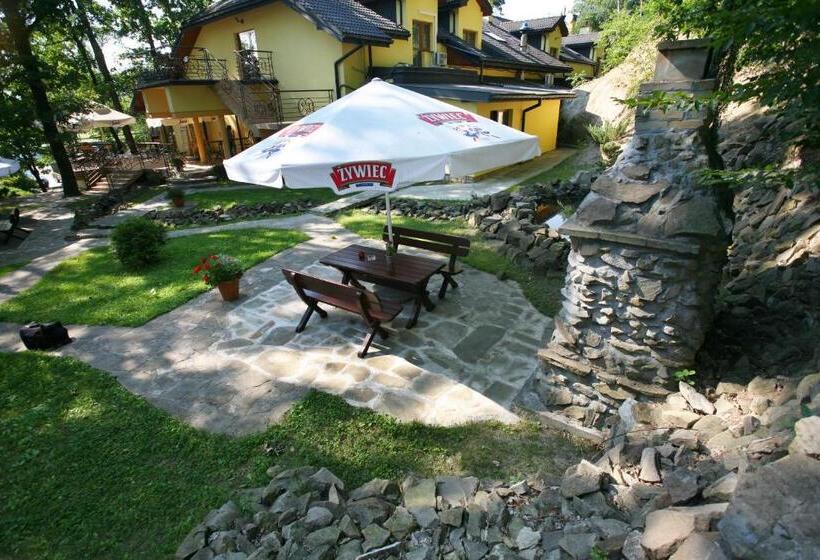 旅馆 I Restauracja Pod Skałą Jasło