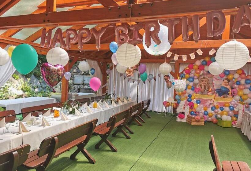 旅馆 I Restauracja Pod Skałą Jasło