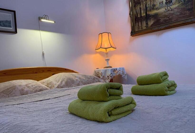 هاستل Kamienica Biała