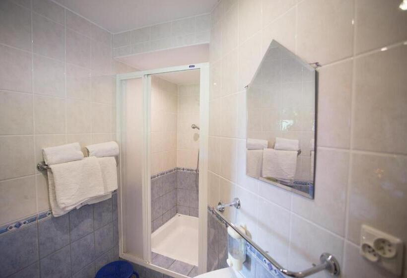 호스텔 Karczma Taberska