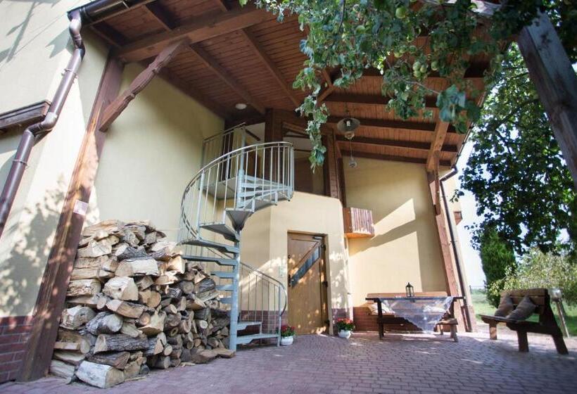 호스텔 Karczma Taberska