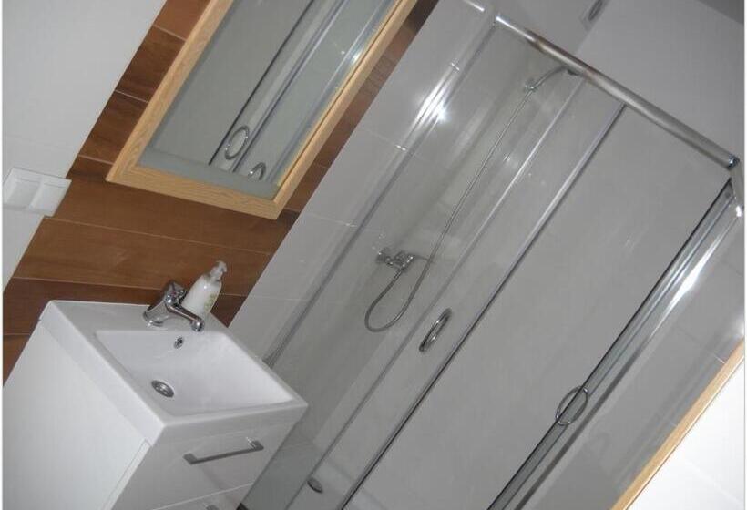 הוסטל Lavender   Restauracja I Pokoje Gościnne