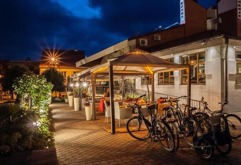 호스텔 Pod Wzgórzem Bed & Breakfast