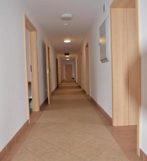 فندق صغير Pokoje Gościnne Domu Pielgrzyma W Supraślu