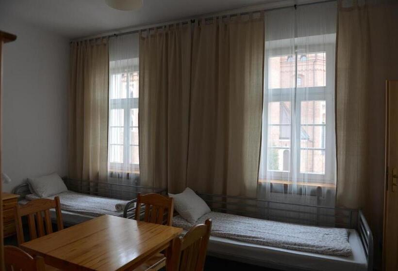 فندق صغير Pokoje Gościnne Domu Pielgrzyma W Supraślu