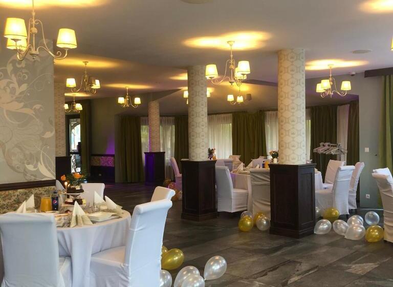 فندق صغير Restauracja  Zajazd Trzech Braci