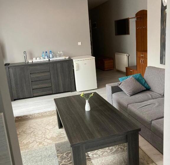 旅馆 Restauracja  Zajazd Trzech Braci