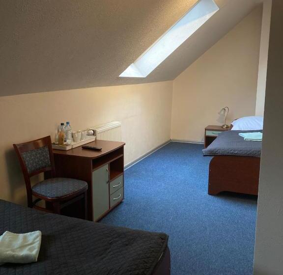 旅馆 Restauracja  Zajazd Trzech Braci