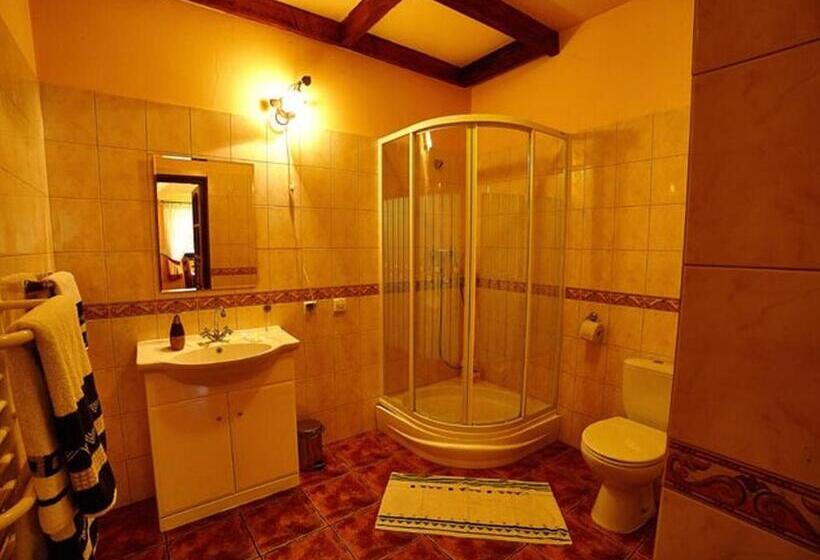 ユースホステル Stylowy Zajazd Pod Czarnym Kogutem