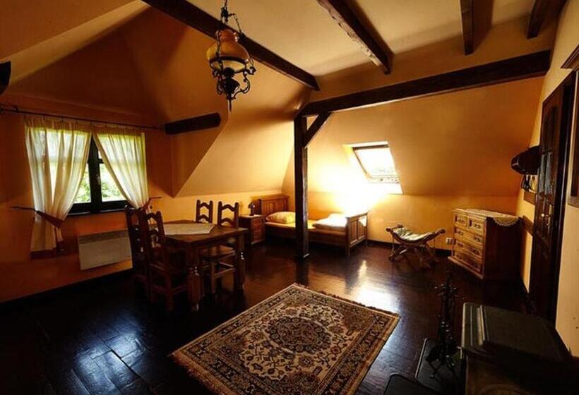 ユースホステル Stylowy Zajazd Pod Czarnym Kogutem