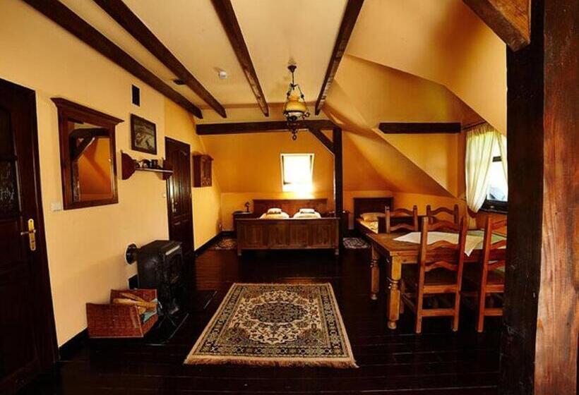 ユースホステル Stylowy Zajazd Pod Czarnym Kogutem