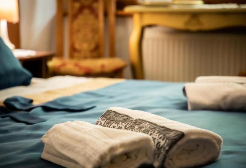 הוסטל Zajazd Bombonierka