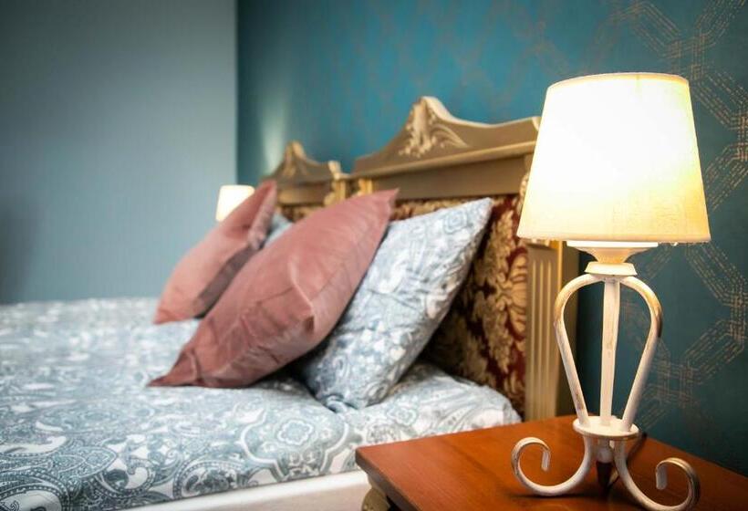 הוסטל Zajazd Bombonierka