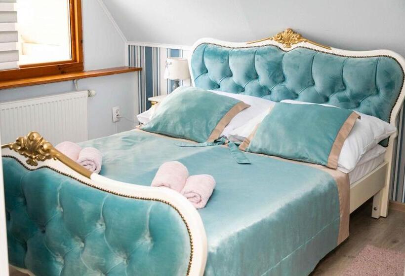 הוסטל Zajazd Bombonierka