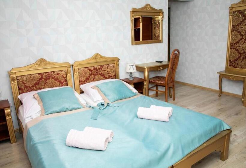 הוסטל Zajazd Bombonierka