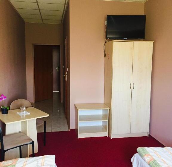 هاستل Zajazd Hubus