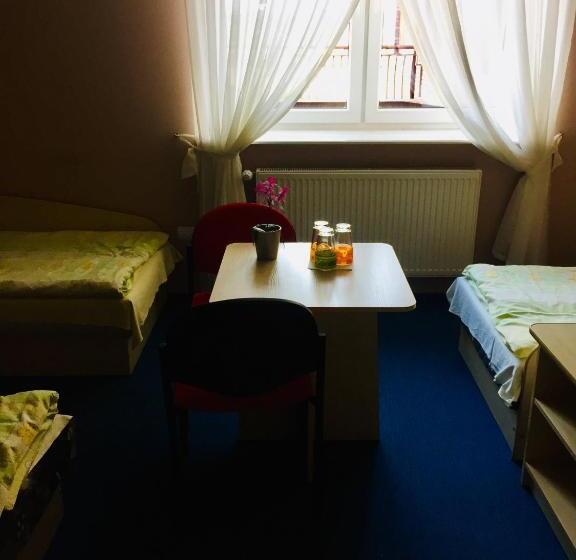 هاستل Zajazd Hubus