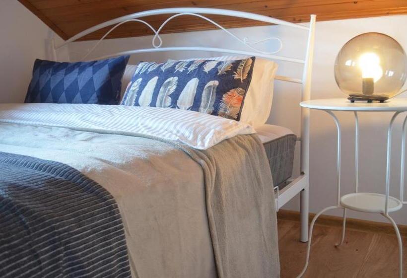 Apartamenty W Dworku Cheval