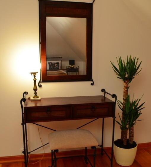 Apartamenty W Dworku Cheval