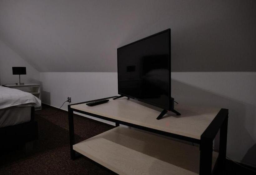 Azymut Hotel & Restaurant