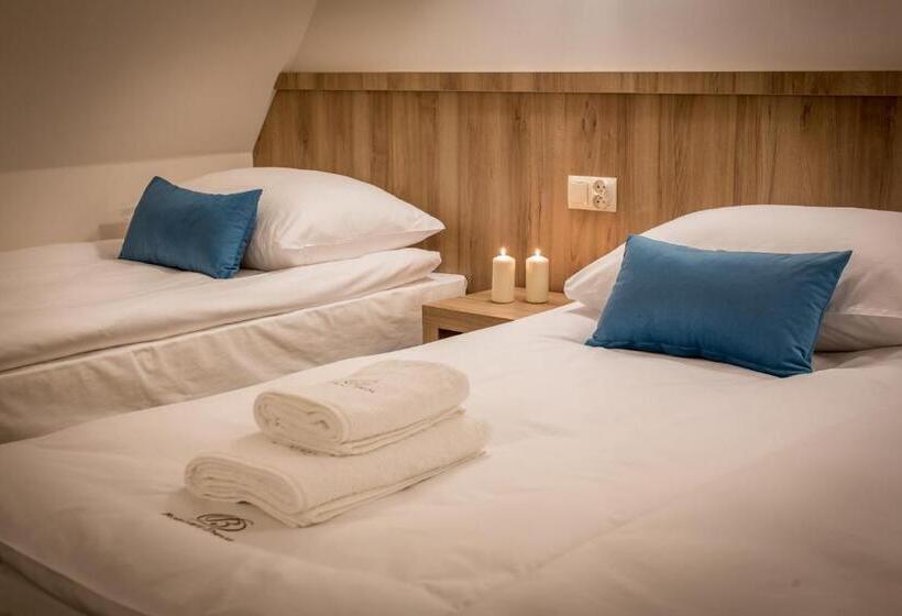 ベッドアンドブレックファースト Borowy Dwór  Biznes, Spa & Fun