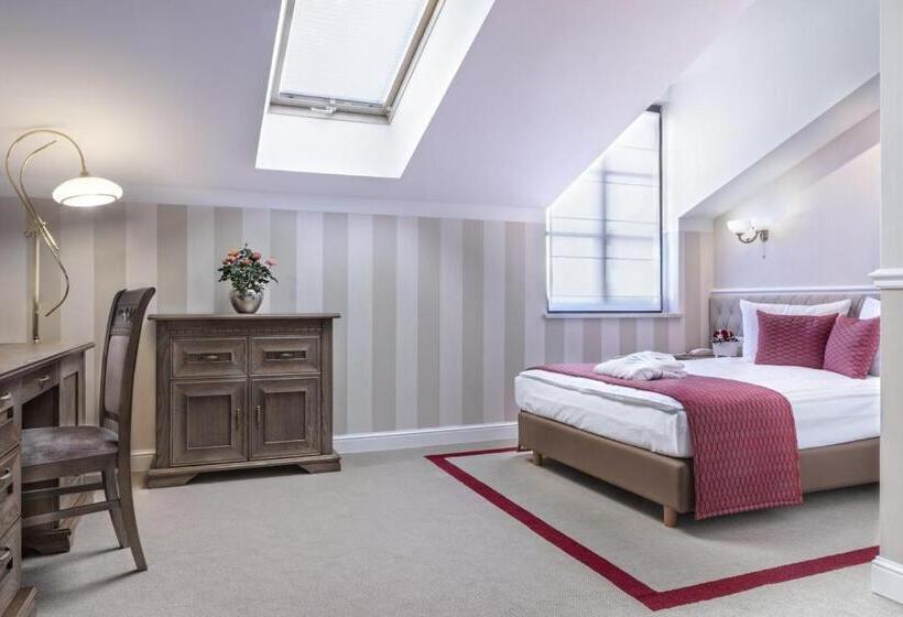 تختخواب و صبحانه Boutique Odyseja & Spa