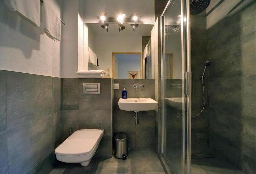 住宿加早餐  Dom Górski