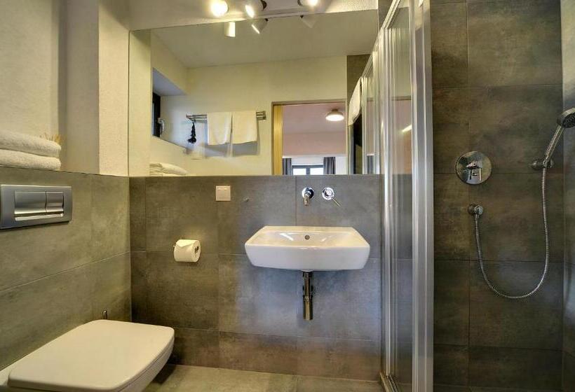 住宿加早餐  Dom Górski