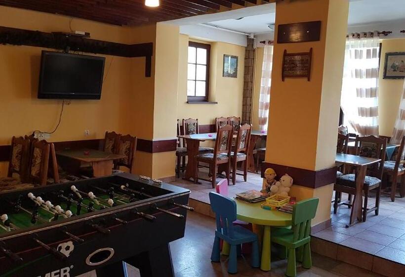 ベッドアンドブレックファースト Dom Wczasowy Przy Skałkach