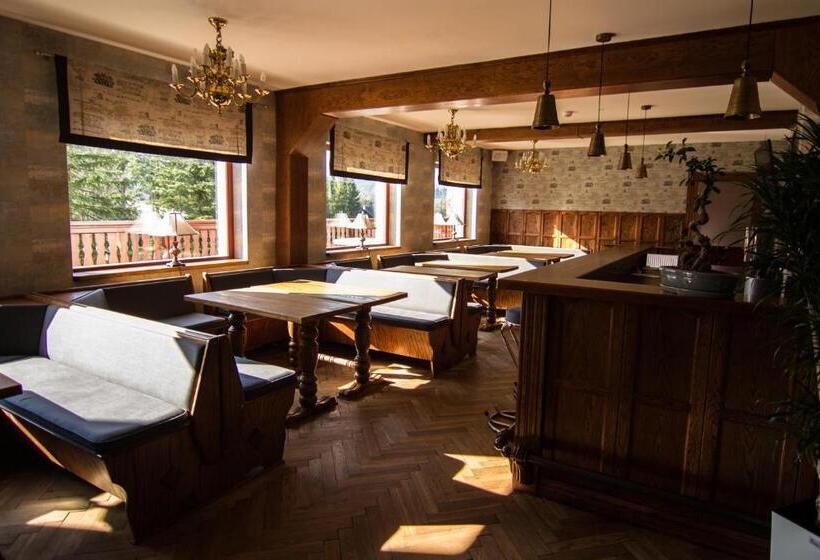 Bed and Breakfast Dworek Szwajcaria
