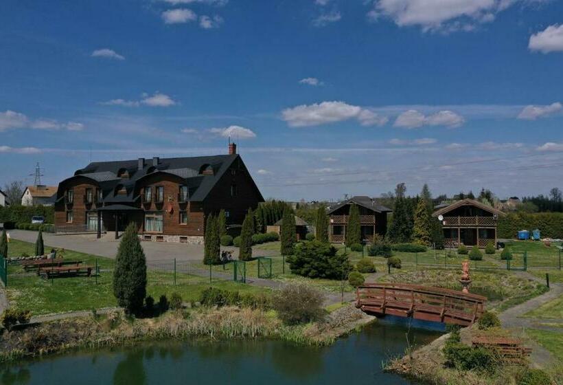 مبيت وإفطار Dworek Tucholski