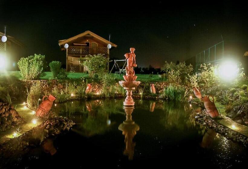 مبيت وإفطار Dworek Tucholski