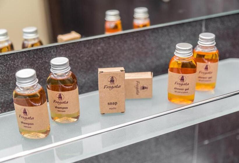 ベッドアンドブレックファースト Fregata