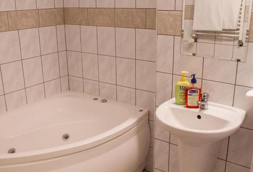 住宿加早餐 Gościniec Pod Furą