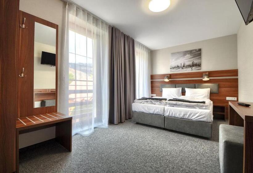 تختخواب و صبحانه Gucio