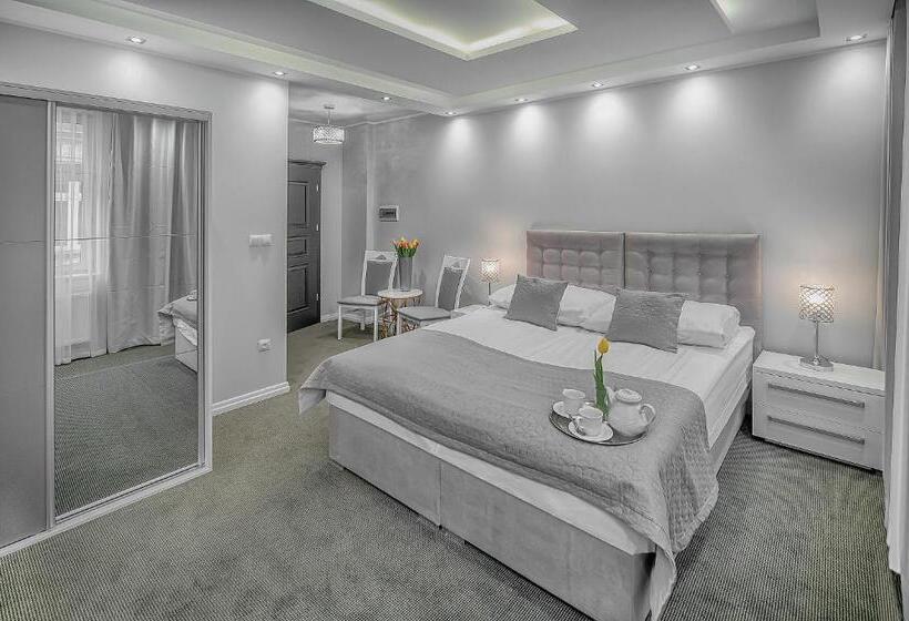 Bed and Breakfast Kamienica Pod Neptunem