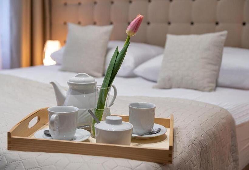 Bed and Breakfast Kamienica Pod Neptunem