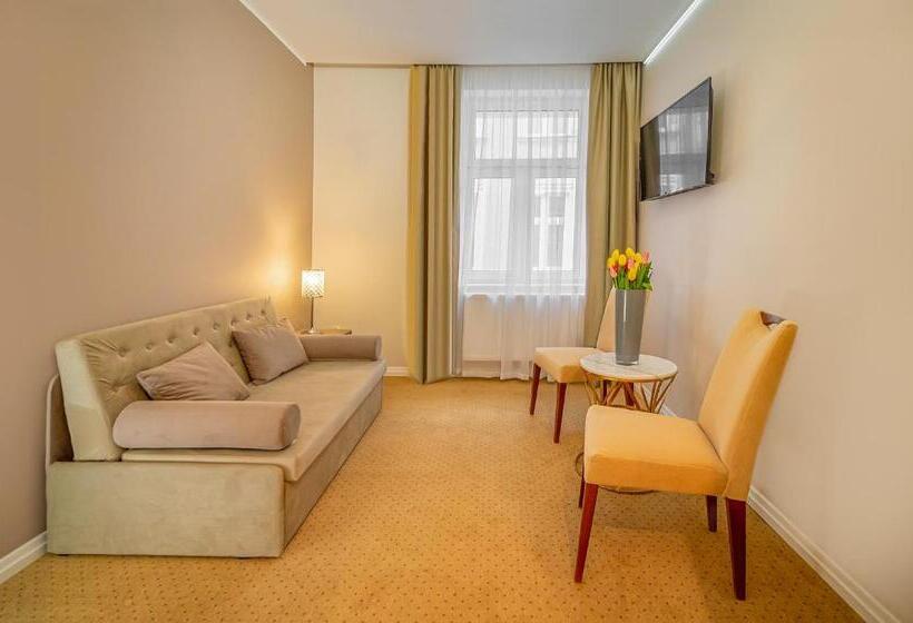 Bed and Breakfast Kamienica Pod Neptunem