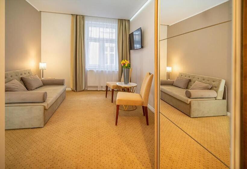 Bed and Breakfast Kamienica Pod Neptunem