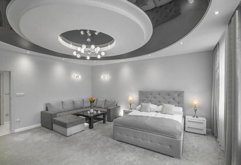 Bed and Breakfast Kamienica Pod Neptunem