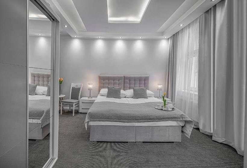 Bed and Breakfast Kamienica Pod Neptunem