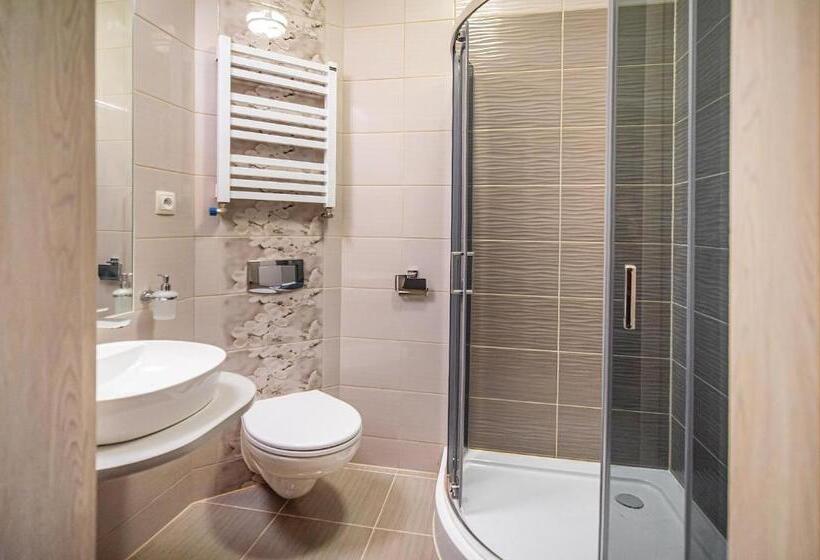 Bed and Breakfast Kamienica Pod Neptunem