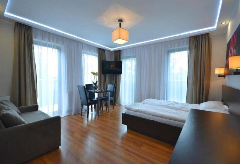 ベッドアンドブレックファースト Luna