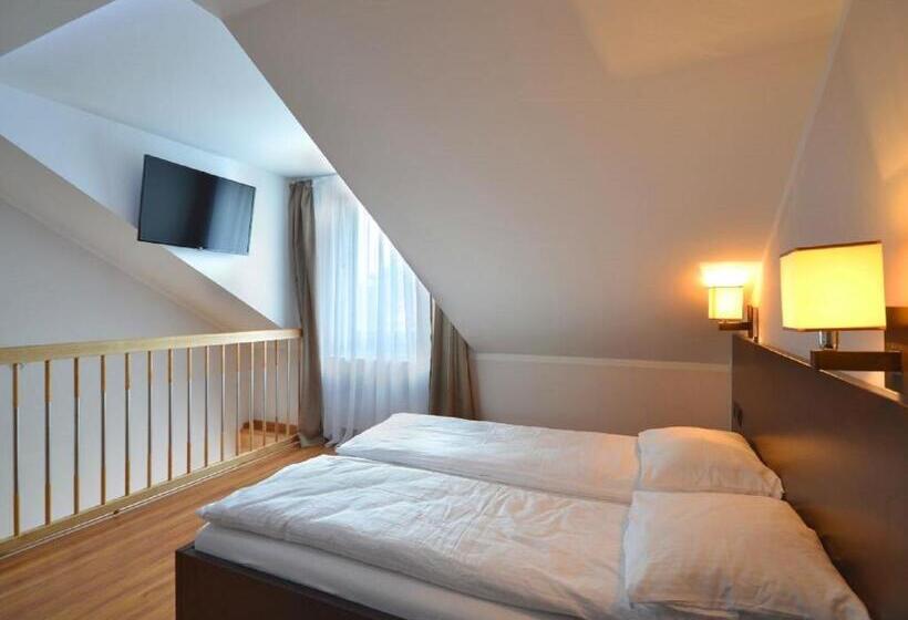 ベッドアンドブレックファースト Luna