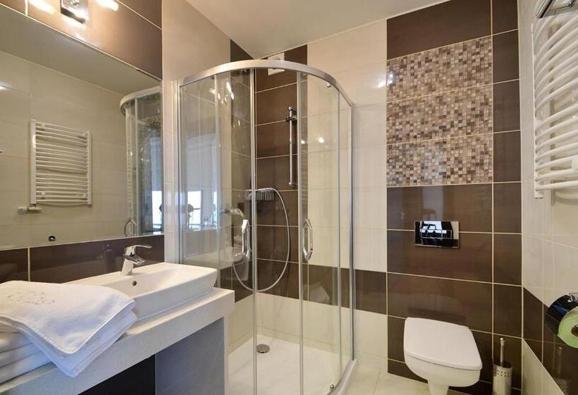 ベッドアンドブレックファースト Luna