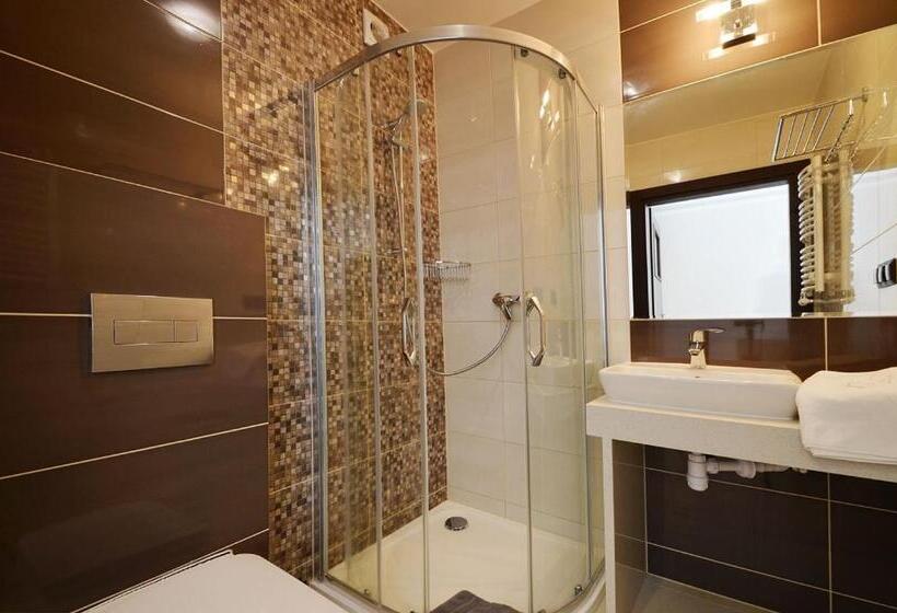 ベッドアンドブレックファースト Luna