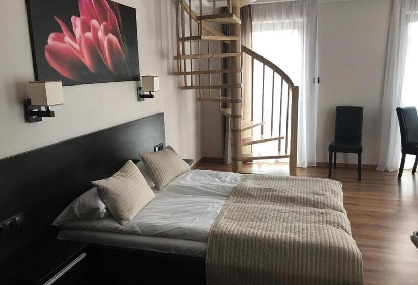 ベッドアンドブレックファースト Luna