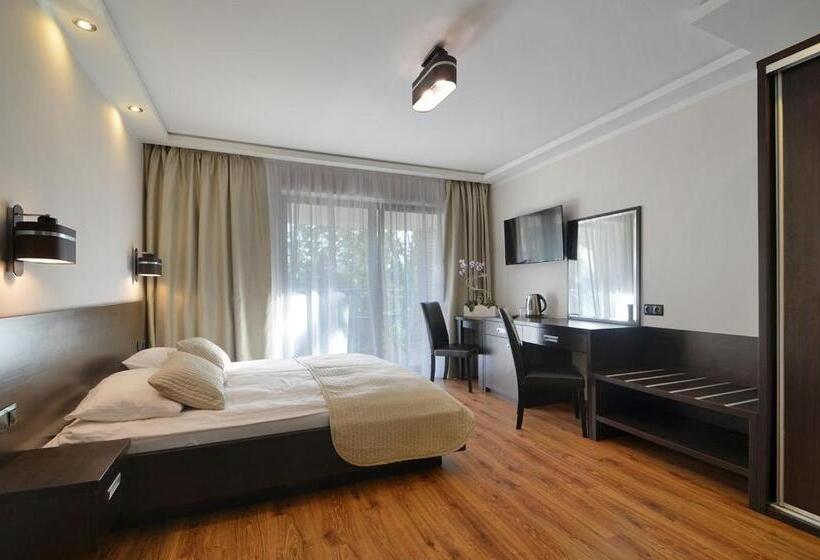 ベッドアンドブレックファースト Luna