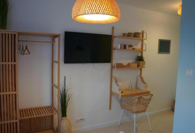 مبيت وإفطار Mcew Studnia